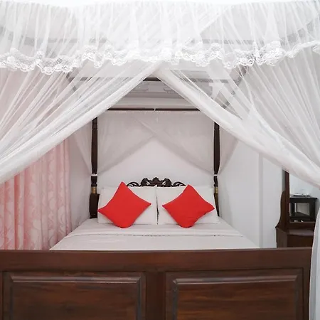 Shirantha Hotel Galle Exterior photo