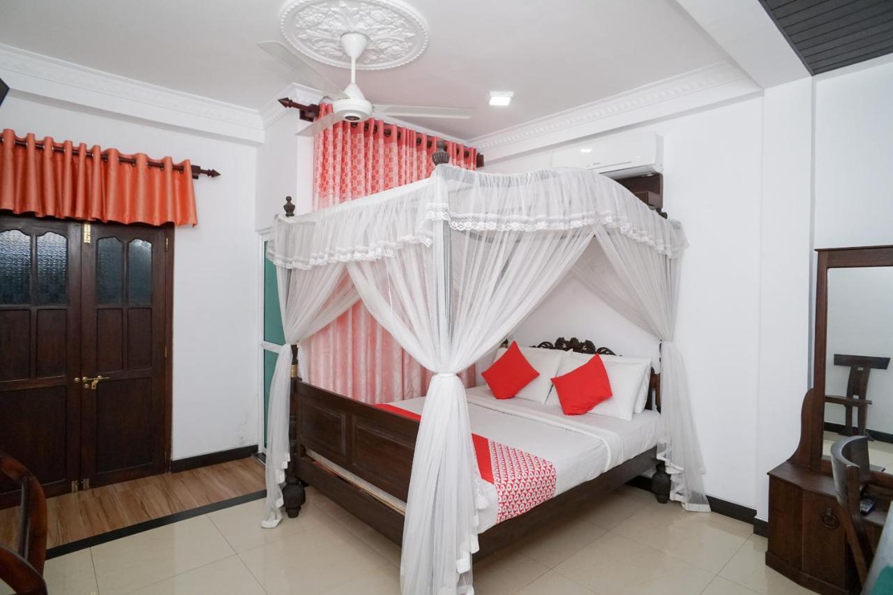 Hotel Shirantha 3*